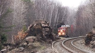 preview picture of video 'HORN! CP 8800 at Rosseau Road (01MAY2014)'
