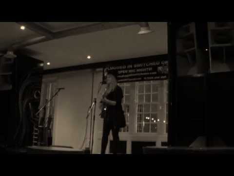 Sophie DeBattista - Vibe Bar, London