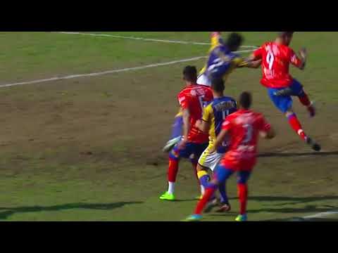 Choque de cabezas y susto en la B Metro