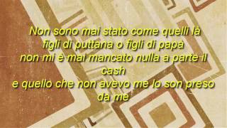 SFERA EBBASTA - FIGLI DI PAPA&#39; (OFFICIAL VIDEO LYRICS)