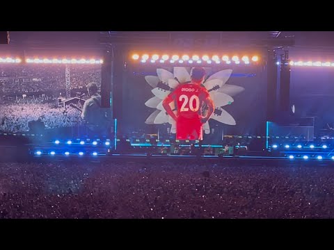 Dedicated to Diogo Jota, Oasis - Live Forever live  Cardiff 04.07.2025