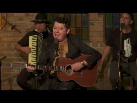 download lagu mp3 mp4 Marquinhos Maraial, download lagu Marquinhos Maraial gratis, unduh video klip Marquinhos Maraial