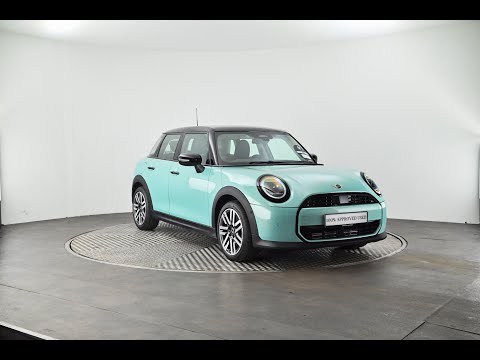 Mini Cooper Cooper C 5 Door - Image 2