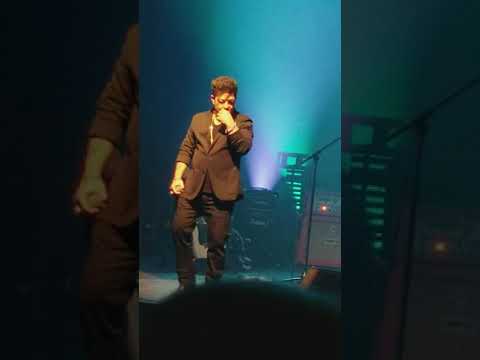 Ludovic Bourgeois- Montréal- Live avec Éric Lapointe-Travis Cormier- chante du Bon Jovi