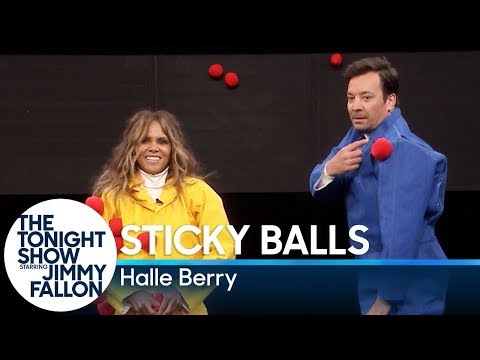 ハレ・ベリーと一緒にスティッキーボール (Sticky Balls with Halle Berry)