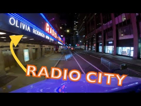 Driving a Truck with 53’ Trailer in Manhattan New York | Production Show for Radio City Music Hall