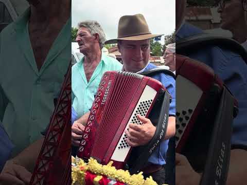 Entrega da Folia dos Elias em Petrolina de Goiás 