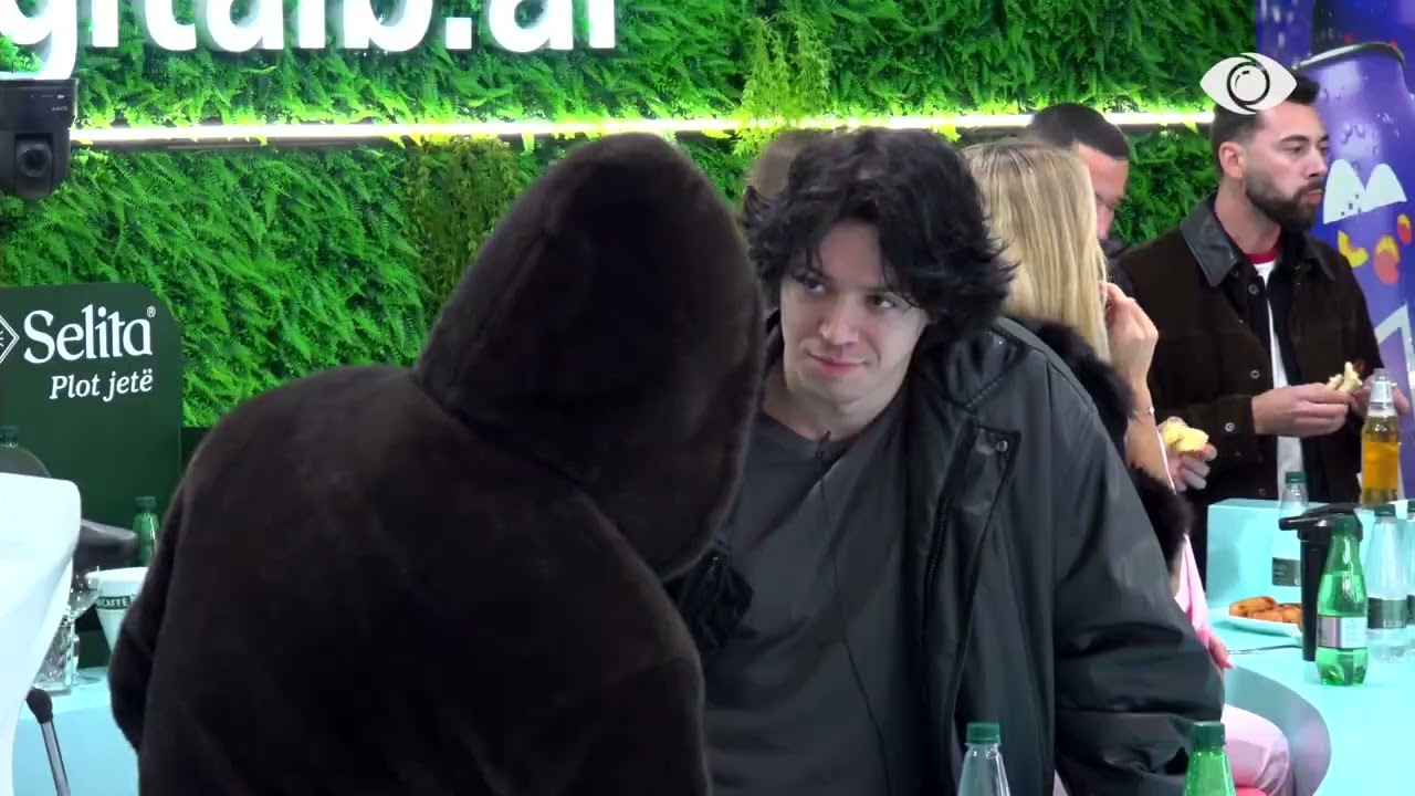 “Po më eviton”/ Mal bisedon me Stinen: Për këtë dua ta bëj bisedën