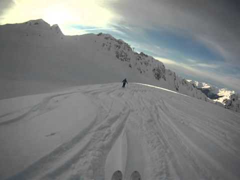 La Plagne off-piste fun Jan 2016 - Bouncing Down the Ridge