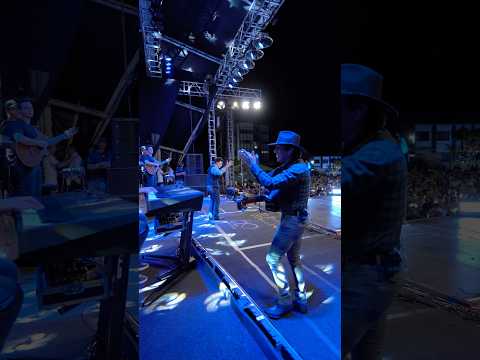 São Jorge do Ivaí / PR,  fizeram a sexta-feira virar história. #showsertanejo #dipaulloepaulino