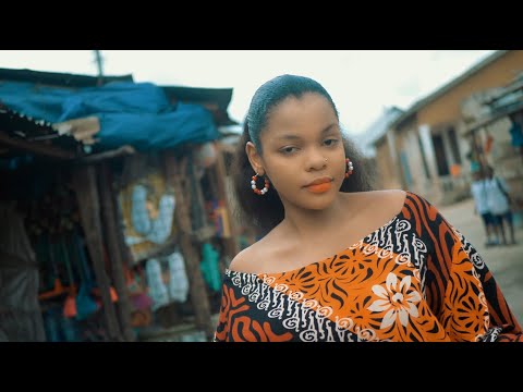Menina - Changuta (Official Music Video)