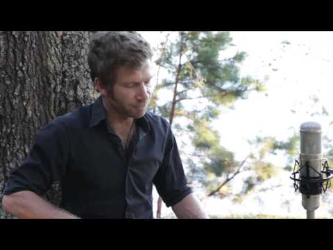 Owen Campbell performs Mountain Home