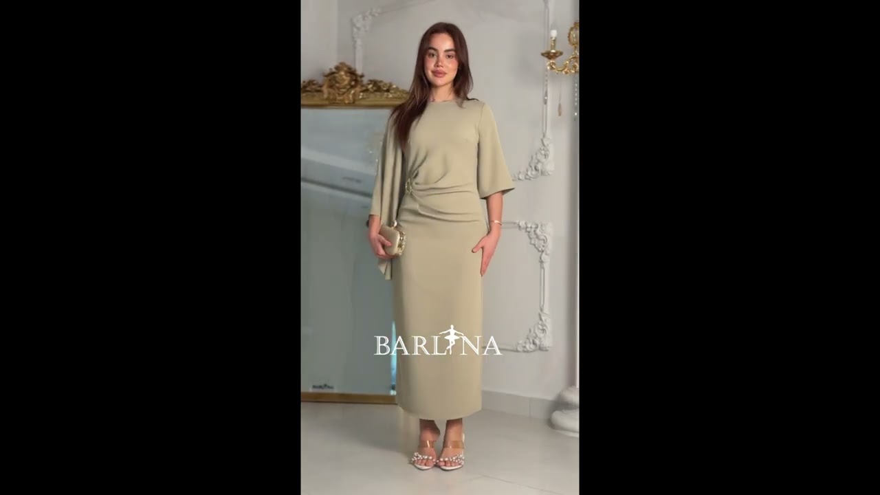 Light olive dress with a soft and flowing design - XXL