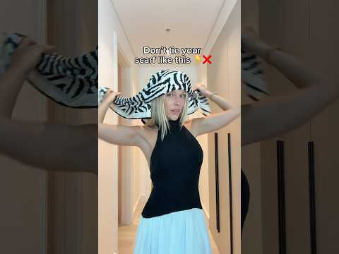 Headscarf #fashionhack using Bobby pins to have it stay in place all day!😍 #stylingtips  #headscarf