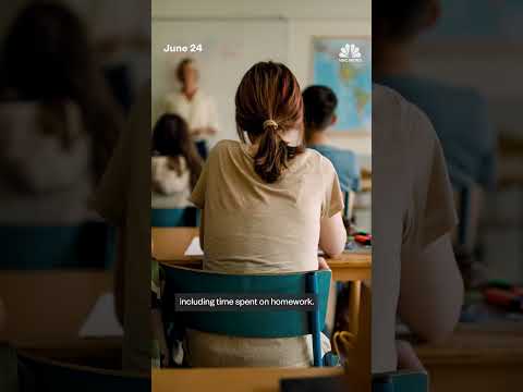 L.A. school district bans screen time for young students