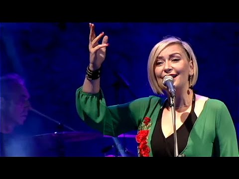 Θάνος Μικρούτσικος, Ρίτα Αντωνοπούλου - Μικρόκοσμος (Όσοι περπάτησαν μαζί μου)