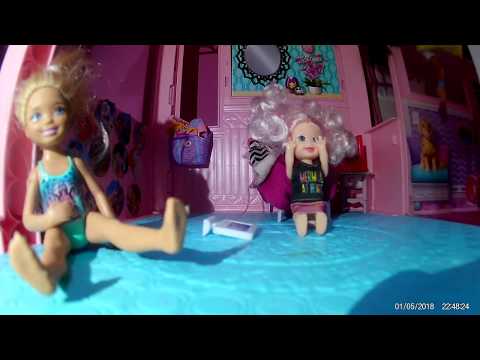 Weekend Homework ! Elsa and Anna toddlers Alliana video 2019