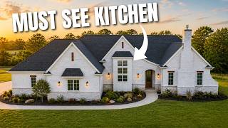 Exquisite 3 Bedroom CUSTOM HOME w/ A MUST SEE Kitchen & Pantry!