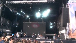 Alt-J - Bloodflood, Pt. II (live at Lollapalooza Brasil 2015)
