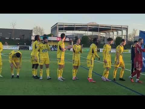 L'entrée des joueurs entre la SP Milizac et les Paotred Dispount