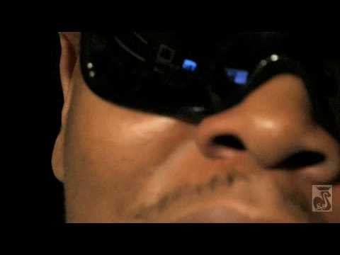 Syke Pachino @ SMG studios wit Producer/Engineer Sputnic SMG2010.mov