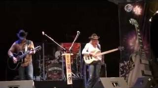 Burns &amp; Poe live clips from Las Vegas