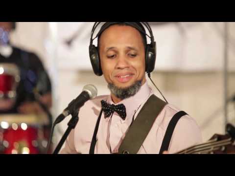 DVD - Alexandre Soul & Big Soul Band - "Cantando, dançando e louvando!"