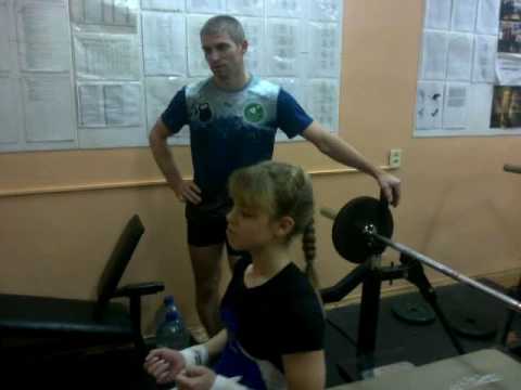 Пятиклассница Лиза Воронова из Томаровки стала чемпионкой мира по пауэрлифтингу,...