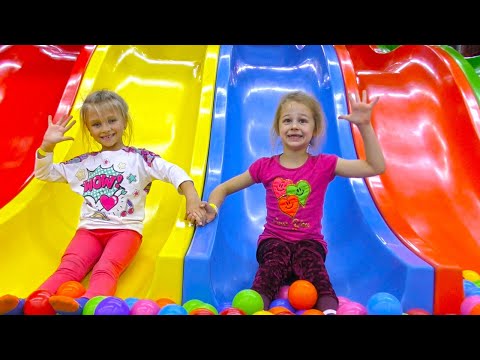 ВЛОГ Ярослава в Развлекательном Центре для Детей! Indoor Playground for kids Play Center!