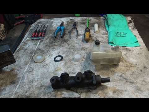 Mercedes Benz W123 ATE Master Brake Cylinder Disassembly