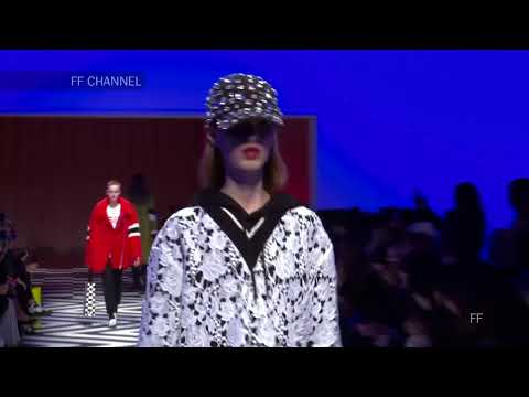 MSGM   Fall Winter 2017 2018 Full Fashion Show   Exclusive
