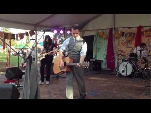 Feick's Device - Get over cute (Live at Viva la Gong 2012)