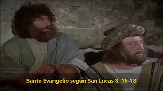 Nadie enciende una luz para cubrirla Lc 8, 16-18 #EvangelioDeHoy #Lunes25Sep