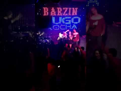 Hugo Rocha com Gabriela e Raphaela no Barzin