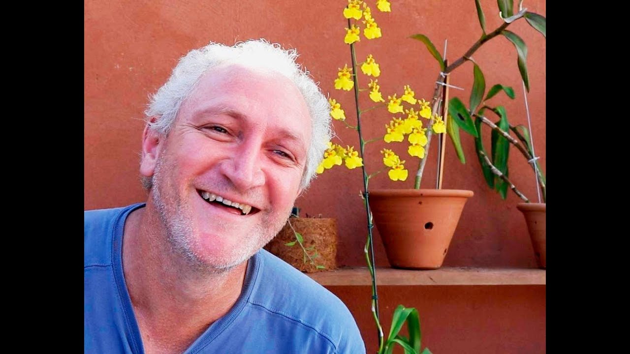 Aprenda a fazer tinta com a terra de seu próprio quintal