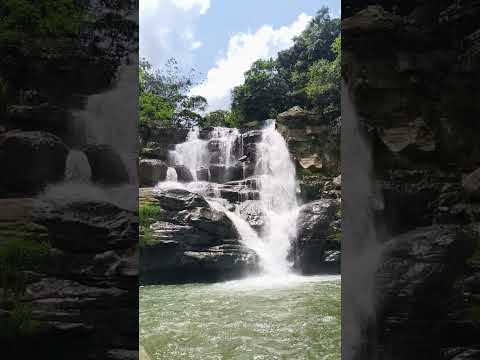 Les presento el Salto de Versalles en Guaduas Cundinamarca. Sígueme en IG @lamoraleja.ph