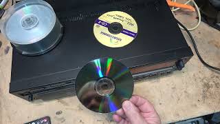 Video thumbnail for TASCAM CDRW900SL Professional CD Audio Recorder by 12voltvids
