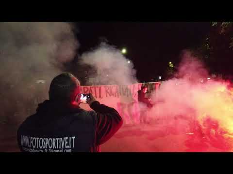 MANIFESTAZIONE COSENZA - TENSIONI CON LA POLIZIA