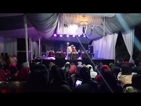 LIVE. Sholawat Medley Al-fatawwi feat Kh. Ahmad Maulana Jamaludin (H.Ule) di Cikole Dodik