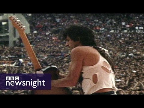 The Rolling Stones' Keith Richards on drugs & rock 'n' roll - Newsnight archives (1982)