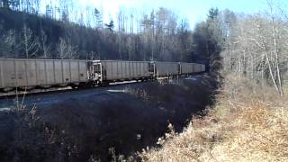 preview picture of video 'CSX Southbound at Altapass, NC 11/24/12'