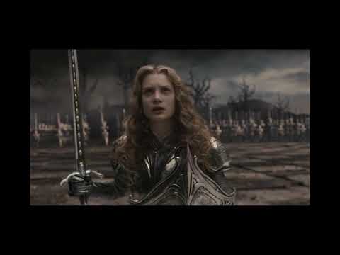 Alice in Wonderland (2010) – Dragon slayer