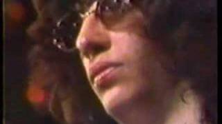 Ramones: Listen to My Heart - California Sun