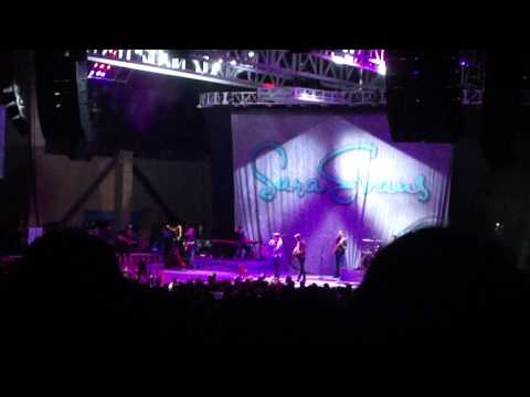 Flatts Fest 2011: Sara Evans Suds in the Bucket