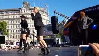 Download lagu f(x) - Hot Summer (9 August 2015) @ London Korean Festival [FANCAM 1080p60fps] mp3