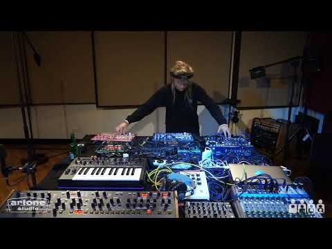 Nadia Struiwigh - Sgrol Ma [Clone X Artone 001]