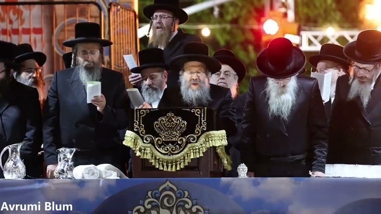 Lag B’Omer Hadlaka 2026 - Bobov-45 | מעמד ההדלקה לכבוד ל"ג בעומר תשפ"ו בחצה"ק באבוב-45