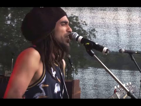 Sebastian Sturm & The Exile Airline Sunshine Reggae Festival 2015