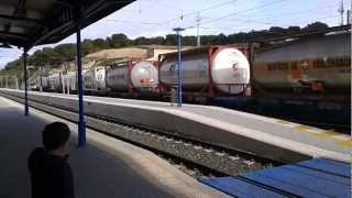 preview picture of video 'Tren mercancías largo en Tafalla (NA)'