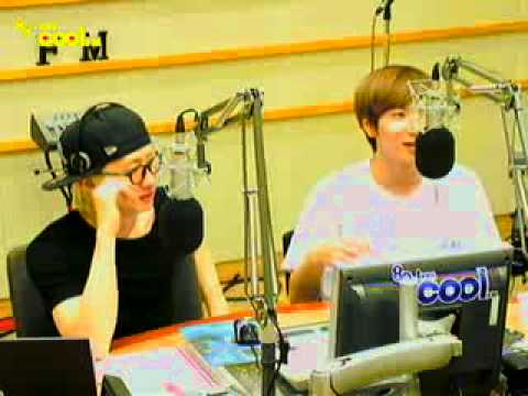 110815 - sukira EunTeuk  talks about  "Ryeowook and HyungSik (ZE:A)"
